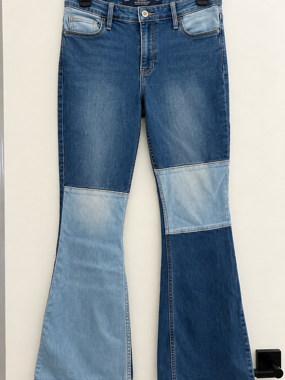 Hollister High-Rise Vintage Flare Patchwork Jeans – 9R / 29